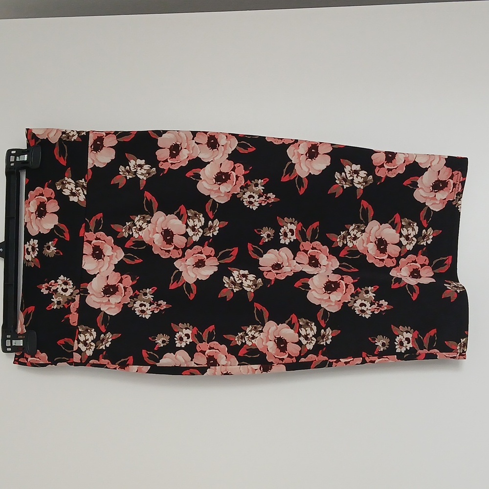 Floral Pencil Skirt